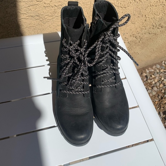 Sorel black leather and suede military combat boots size 5.5 - Picture 2 of 16